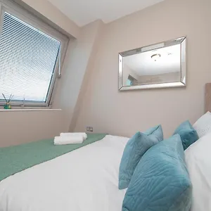  Apartment Flash Sales Offer - Any Week Day No Minimum Night Restrictions Centre Seafront 1 Bedroom Flat Bn1gre38 United Kingdom