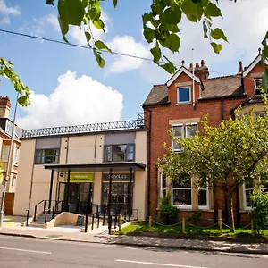  Hostel Yha